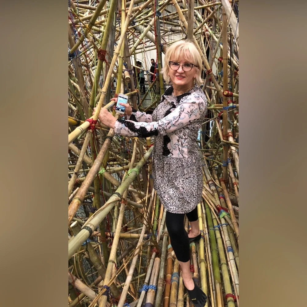 BCBGMaxAzria  Bryanne tunic purple floral  dress in Lilac/Black, size S - Picture 3 of 14